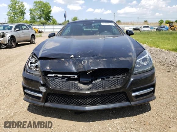 ✅ 2015 Mercedes-Benz SLK 350 • VIN: WDDPK5HA0FF110366 • Lot: 55655064. Wystawiony na Copart z przebiegiem 45 317 mil. Bezpłatny archiwum sprzedaży aukcyjnych z USA i szczegółowy raport historii pojazdu na DreamBid. Zdjęcie 5.