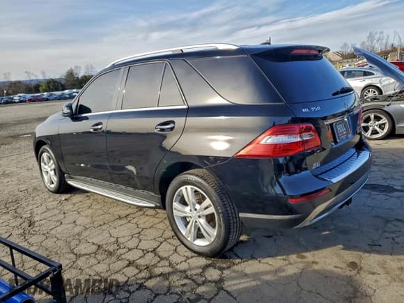 ✅ 2014 Mercedes-Benz M 350 • VIN: 4JGDA2EBXEA364749 • Lot: 94392385. Wystawiony na Copart z przebiegiem 173 209 mil. Bezpłatny archiwum sprzedaży aukcyjnych z USA i szczegółowy raport historii pojazdu na DreamBid. Zdjęcie 2.