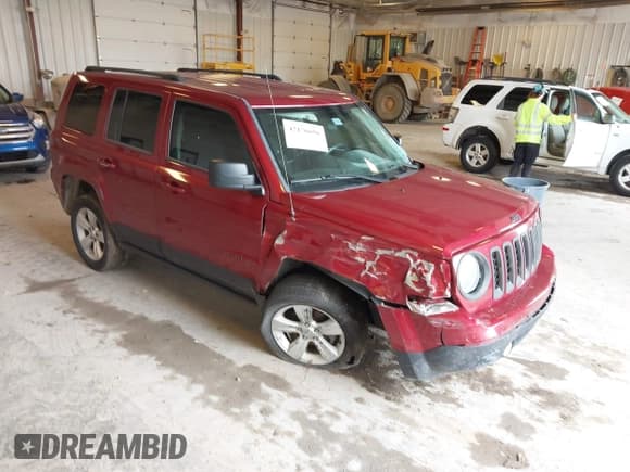 ✅ 2014 Jeep Patriot Latitude • VIN: 1C4NJRFB1ED713506 • Lot: 42176696. Listed on IAAI with 118,509 mi. Free auction sales archive from the USA and detailed vehicle history report at DreamBid. Image 1.