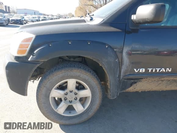 ✅ 2007 Nissan Titan SE • VIN: 1N6BA06A07N224319 • Lot: 43685051. Listed on IAAI with 174,672 mi. Free auction sales archive from the USA and detailed vehicle history report at DreamBid. Image 18.