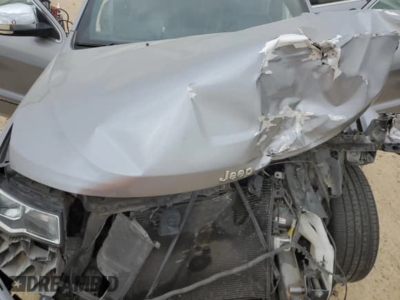 ✅ 2020 Jeep Grand Cherokee Limited • VIN: 1C4RJEBG7LC428548 • Lot: 53575915. Listed on Copart with 64,371 mi. Free auction sales archive from the USA and detailed vehicle history report at DreamBid. Image 12.