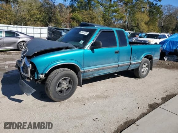 ✅ 1995 Chevrolet S-10 LS • VIN: 1GCDT19W7S8154599 • Лот: 88907135. Опубликован ранее на Copart с пробегом 165 508 миль. Бесплатный доступ к архиву аукционных продаж из США и подробный отчёт об истории автомобиля на DreamBid. Изображение 1.
