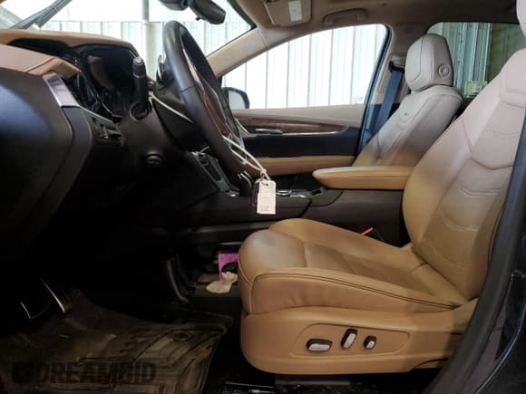 ✅ 2023 Cadillac XT5 AWD Sport • VIN: 1GYKNHRSXPZ154230 • Лот: 66135595. Опубликован ранее на Copart с пробегом 37 737 миль. Бесплатный доступ к архиву аукционных продаж из США и подробный отчёт об истории автомобиля на DreamBid. Изображение 7.