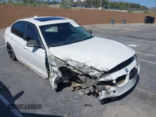 2014 BMW 3 Series 328i с VIN WBA3C1C5XEK116364, выставлен на аукционе IAAI как лот 42334559 с пробегом Не указан миль и . История ставок и продаж доступна на DreamBid. Изображение 1.