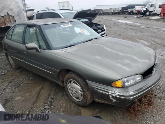 ✅ 1996 Pontiac Bonneville SE • VIN: 1G2HX52KXT4224971 • Lot: 89206545. Wystawiony na Copart z przebiegiem 367 050 mil. Bezpłatny archiwum sprzedaży aukcyjnych z USA i szczegółowy raport historii pojazdu na DreamBid. Zdjęcie 4.