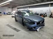 ✅ 2018 Volvo XC90 Momentum • VIN: YV4A22PK7J1385437 • Лот: 90728595. Опубликован ранее на Copart с пробегом 76 123 миль. Бесплатный доступ к архиву аукционных продаж из США и подробный отчёт об истории автомобиля на DreamBid. Изображение 15.