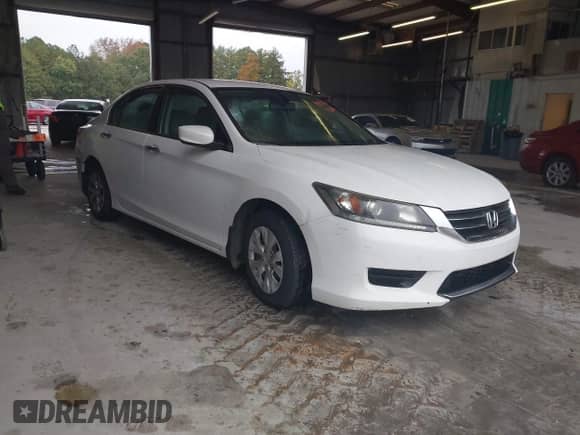 2014 Honda Accord LX with VIN 1HGCR2F3XEA024440, listed as a IAAI auction lot 43552760 with 154,103 mi miles and . Bid and sale history available at DreamBid. Image 1.