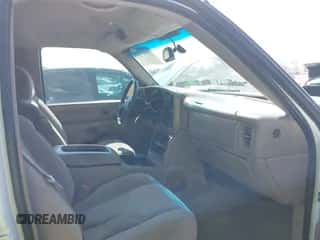2003 Chevrolet Silverado 1500HD LS с VIN 1GCGK13U13F191605, выставлен на аукционе IAAI как лот 43012310 с пробегом 352 020 миль миль и . История ставок и продаж доступна на DreamBid. Изображение 5.
