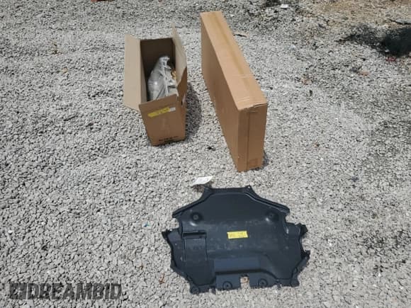 ✅ 2014 Mercedes-Benz E 550 Sport • VIN: WDDHF9BB8EB012693 • Лот: 64107785. Опубликован ранее на Copart с пробегом 130 535 миль. Бесплатный доступ к архиву аукционных продаж из США и подробный отчёт об истории автомобиля на DreamBid. Изображение 12.