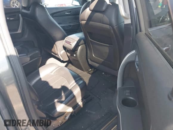 ✅ 2011 GMC Acadia SLT2 • VIN: 1GKKRSED3BJ171624 • Lot: 42905003. Wystawiony na IAAI z przebiegiem 265 489 mil. Bezpłatny archiwum sprzedaży aukcyjnych z USA i szczegółowy raport historii pojazdu na DreamBid. Zdjęcie 8.