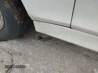 2002 Hyundai Sonata GLS с VIN KMHWF35H42A652136, выставлен на аукционе IAAI как лот 41313194 с пробегом 184 998 миль миль и . История ставок и продаж доступна на DreamBid. Изображение 6.