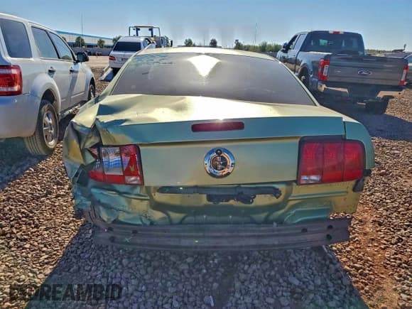 ✅ 2005 Ford Mustang Deluxe • VIN: 1ZVFT80N955166245 • Lot: 95994815. Listed on Copart with 155,056 mi. Free auction sales archive from the USA and detailed vehicle history report at DreamBid. Image 6.