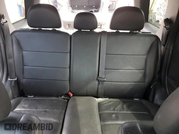 ✅ 2010 Ford Escape Limited • VIN: 1FMCU0EG3AKD32152 • Lot: 84270595. Wystawiony na Copart z przebiegiem 148 641 mil. Bezpłatny archiwum sprzedaży aukcyjnych z USA i szczegółowy raport historii pojazdu na DreamBid. Zdjęcie 10.