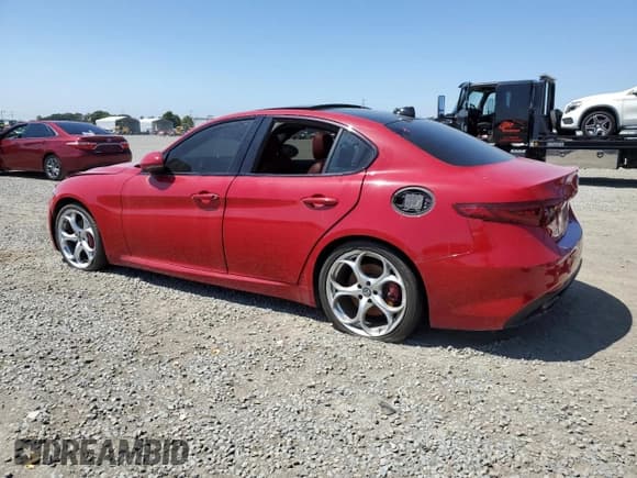 ✅ 2020 Alfa Romeo Giulia Ti Sport • VIN: ZARFAMBN9L7626297 • Lot: 55315335. Wystawiony na Copart z przebiegiem 138 873 mil. Bezpłatny archiwum sprzedaży aukcyjnych z USA i szczegółowy raport historii pojazdu na DreamBid. Zdjęcie 2.