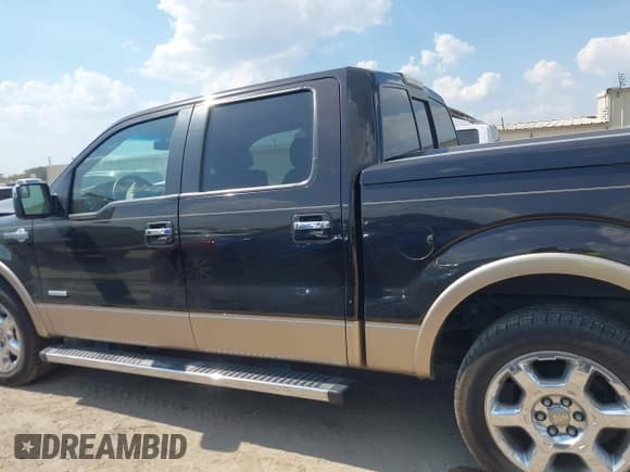✅ 2014 Ford F-150 XLT • VIN: 1FTFW1CT5EKF46597 • Lot: 43364422. Wystawiony na IAAI z przebiegiem 198 359 mil. Bezpłatny archiwum sprzedaży aukcyjnych z USA i szczegółowy raport historii pojazdu na DreamBid. Zdjęcie 15.