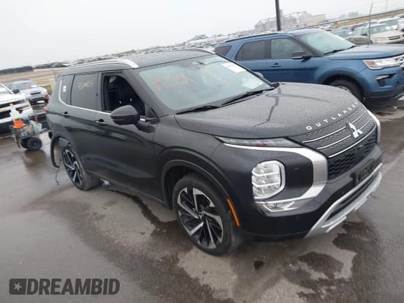 ✅ 2024 Mitsubishi Outlander SEL • VIN: JA4J4WA87RZ086278 • Lot: 43500897. Listed on IAAI with 45,324 mi. Free auction sales archive from the USA and detailed vehicle history report at DreamBid. Image 1.