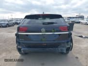 ✅ 2021 Volkswagen Atlas SE • VIN: 1V2JE2CA3MC237879 • Lot: 43521903. Listed on IAAI with 63,970 mi. Free auction sales archive from the USA and detailed vehicle history report at DreamBid. Image 17.