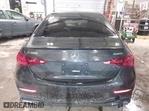 ✅ 2022 Mercedes-Benz C 300 • VIN: W1KAF4HB5NR013111 • Lot: 41595788. Wystawiony na IAAI z przebiegiem 24 248 mil. Bezpłatny archiwum sprzedaży aukcyjnych z USA i szczegółowy raport historii pojazdu na DreamBid. Zdjęcie 17.
