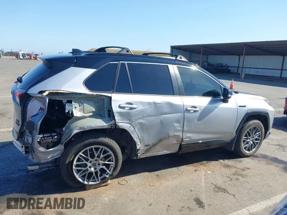 ✅ 2021 Toyota RAV4 Hybrid XSE • VIN: 4T3E6RFVXMU016087 • Lot: 42136592. Listed on IAAI with 89,374 mi. Free auction sales archive from the USA and detailed vehicle history report at DreamBid. Image 14.