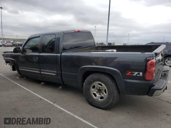 2005 Chevrolet Silverado 1500 Z71 z VIN 2GCEK19B351321259, wystawiony jako Copart lot #72497374 z przebiegiem 242 688 mil mil oraz Szkoda całkowita • Salvage title. Historia ofert i sprzedaży dostępna na DreamBid. Obrazek 2.