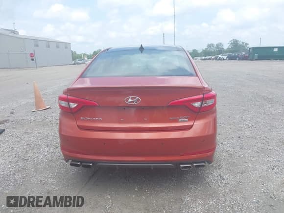 ✅ 2015 Hyundai Sonata Limited • VIN: 5NPE34AB4FH117886 • Лот: 42535258. Опубликован ранее на IAAI с пробегом 155 273 миль. Бесплатный доступ к архиву аукционных продаж из США и подробный отчёт об истории автомобиля на DreamBid. Изображение 17.
