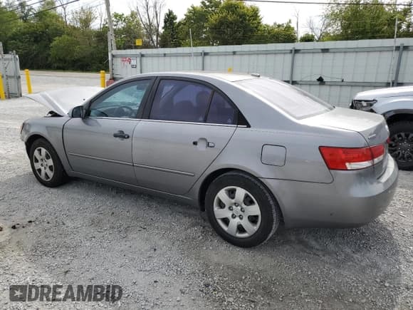 ✅ 2008 Hyundai Sonata GLS • VIN: 5NPET46C68H339592 • Лот: 69888944. Опубликован ранее на Copart с пробегом 240 214 миль. Бесплатный доступ к архиву аукционных продаж из США и подробный отчёт об истории автомобиля на DreamBid. Изображение 2.