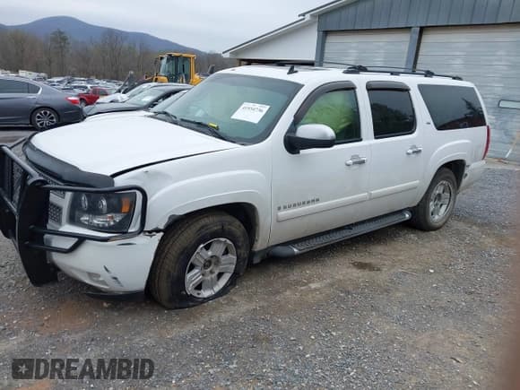 ✅ 2007 Chevrolet Suburban LT • VIN: 3GNFK163X7G275609 • Lot: 41934736. Listed on IAAI with 234,794 mi. Free auction sales archive from the USA and detailed vehicle history report at DreamBid. Image 2.