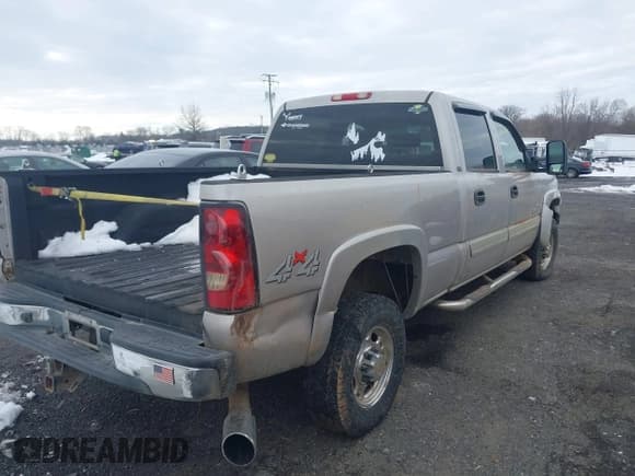 ✅ 2006 Chevrolet Silverado 2500HD LT3 • VIN: 1GCHK23D56F159755 • Лот: 41299166. Опубликован ранее на IAAI с пробегом 377 183 миль. Бесплатный доступ к архиву аукционных продаж из США и подробный отчёт об истории автомобиля на DreamBid. Изображение 4.