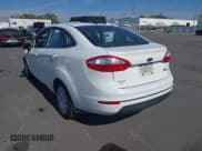 ✅ 2014 Ford Fiesta S • VIN: 3FADP4AJ0EM116997 • Lot: 43769693. Wystawiony na IAAI z przebiegiem 117 270 mil. Bezpłatny archiwum sprzedaży aukcyjnych z USA i szczegółowy raport historii pojazdu na DreamBid. Zdjęcie 3.