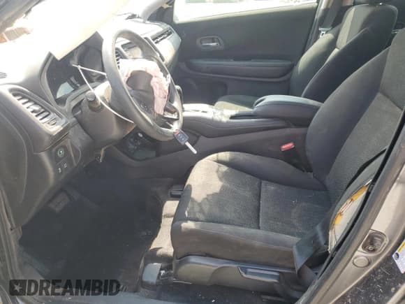 ✅ 2018 Honda HR-V LX • VIN: 3CZRU6H39JG716061 • Лот: 67409865. Опубликован ранее на Copart с пробегом Не указан. Бесплатный доступ к архиву аукционных продаж из США и подробный отчёт об истории автомобиля на DreamBid. Изображение 7.