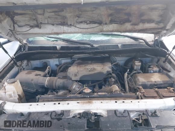 ✅ 2021 Toyota Tundra SR • VIN: 5TFCY5F14MX027864 • Lot: 43412549. Listed on IAAI with 84,567 mi. Free auction sales archive from the USA and detailed vehicle history report at DreamBid. Image 10.