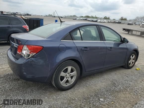 ✅ 2014 Chevrolet Cruze 1LT • VIN: 1G1PC5SB4E7255145 • Lot: 81567635. Listed on Copart with 82,069 mi. Free auction sales archive from the USA and detailed vehicle history report at DreamBid. Image 3.