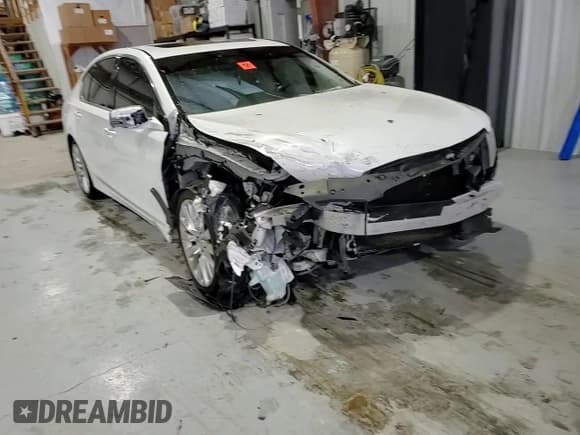 ✅ 2015 Acura RLX Technology • VIN: JH4KC1F5XFC001090 • Лот: 88261555. Опубликован ранее на Copart с пробегом Не указан. Бесплатный доступ к архиву аукционных продаж из США и подробный отчёт об истории автомобиля на DreamBid. Изображение 11.