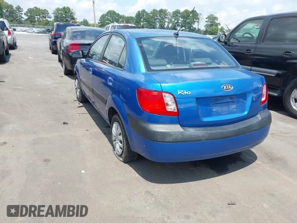 ✅ 2008 Kia Rio LX • VIN: KNADE123086407354 • Lot: 42876075. Listed on IAAI with Not provided. Free auction sales archive from the USA and detailed vehicle history report at DreamBid. Image 3.