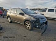 ✅ 2014 Toyota RAV4 LE • VIN: JTMBFREV8ED056932 • Лот: 94336135. Опубликован ранее на Copart с пробегом 186 496 миль. Бесплатный доступ к архиву аукционных продаж из США и подробный отчёт об истории автомобиля на DreamBid. Изображение 4.