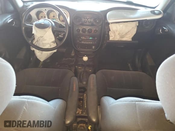 ✅ 2003 Chrysler PT Cruiser Touring • VIN: 3C4FY58B33T598193 • Lot: 90366355. Listed on Copart with 221,976 mi. Free auction sales archive from the USA and detailed vehicle history report at DreamBid. Image 8.