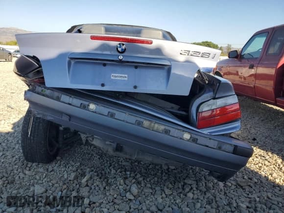 ✅ 1997 BMW 3 Series 328i • VIN: WBABK8328VET99617 • Лот: 91072315. Опубликован ранее на Copart с пробегом 208 384 миль. Бесплатный доступ к архиву аукционных продаж из США и подробный отчёт об истории автомобиля на DreamBid. Изображение 6.