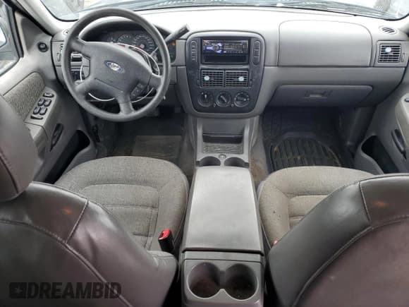 ✅ 2005 Ford Explorer XLS • VIN: 1FMZU62K95UA75594 • Lot: 87932895. Listed on Copart with 248,661 mi. Free auction sales archive from the USA and detailed vehicle history report at DreamBid. Image 8.