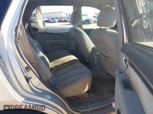 ✅ 2008 Hyundai Santa Fe GLS • VIN: 5NMSG73D38H153544 • Lot: 43913075. Wystawiony na IAAI z przebiegiem 103 363 mil. Bezpłatny archiwum sprzedaży aukcyjnych z USA i szczegółowy raport historii pojazdu na DreamBid. Zdjęcie 8.