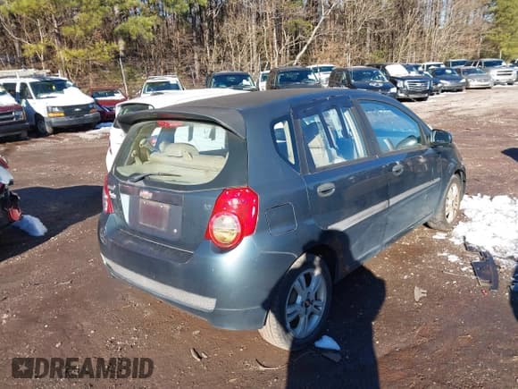 ✅ 2011 Chevrolet Aveo 2LT • VIN: KL1TG6DE9BB137504 • Lot: 41182381. Wystawiony na IAAI z przebiegiem 146 232 mil. Bezpłatny archiwum sprzedaży aukcyjnych z USA i szczegółowy raport historii pojazdu na DreamBid. Zdjęcie 4.