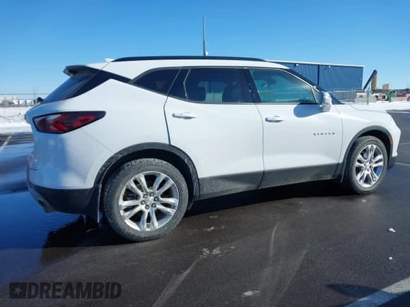 ✅ 2020 Chevrolet Blazer LT • VIN: 3GNKBJRS3LS705330 • Лот: 41552838. Опубликован ранее на IAAI с пробегом 57 598 миль. Бесплатный доступ к архиву аукционных продаж из США и подробный отчёт об истории автомобиля на DreamBid. Изображение 13.