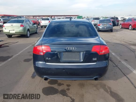 ✅ 2008 Audi A4 3.2L • VIN: WAUDH78E58A061799 • Lot: 43680889. Listed on IAAI with 164,762 mi. Free auction sales archive from the USA and detailed vehicle history report at DreamBid. Image 16.