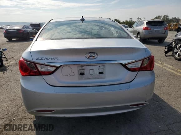 ✅ 2013 Hyundai Sonata GLS • VIN: 5NPEB4AC3DH697124 • Lot: 72439394. Listed on Copart with Not provided. Free auction sales archive from the USA and detailed vehicle history report at DreamBid. Image 6.