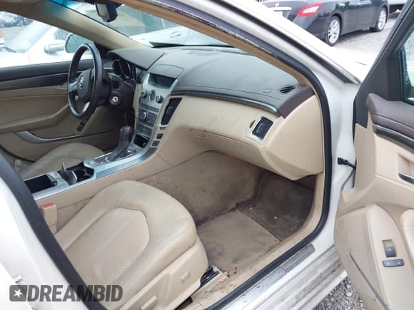 ✅ 2013 Cadillac CTS Luxury • VIN: 1G6DG5E54D0112193 • Lot: 43566310. Wystawiony na IAAI z przebiegiem 70 467 mil. Bezpłatny archiwum sprzedaży aukcyjnych z USA i szczegółowy raport historii pojazdu na DreamBid. Zdjęcie 5.