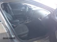 ✅ 2017 Chevrolet Cruze LT • VIN: 1G1BE5SM6H7156286 • Лот: 43314131. Опубликован ранее на IAAI с пробегом 162 186 миль. Бесплатный доступ к архиву аукционных продаж из США и подробный отчёт об истории автомобиля на DreamBid. Изображение 5.