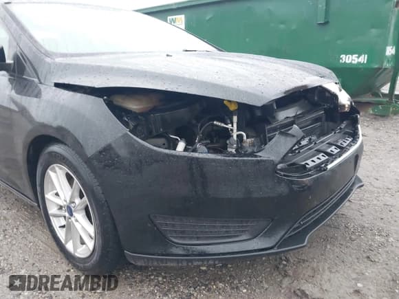 ✅ 2016 Ford Focus SE • VIN: 1FADP3F28GL305445 • Lot: 43637846. Listed on IAAI with 123,510 mi. Free auction sales archive from the USA and detailed vehicle history report at DreamBid. Image 6.