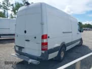 ✅ 2016 Mercedes-Benz Sprinter Cargo EXT • VIN: WD3PE8DD1GP361650 • Lot: 42424508. Wystawiony na IAAI z przebiegiem 400 073 mil. Bezpłatny archiwum sprzedaży aukcyjnych z USA i szczegółowy raport historii pojazdu na DreamBid. Zdjęcie 4.