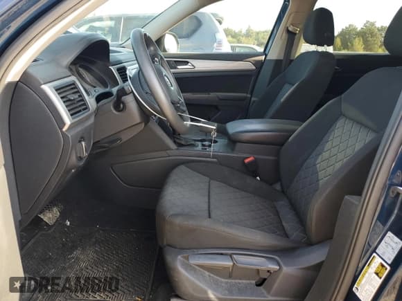 ✅ 2018 Volkswagen Atlas S • VIN: 1V2GR2CAXJC519446 • Lot: 84985315. Listed on Copart with 105,362 mi. Free auction sales archive from the USA and detailed vehicle history report at DreamBid. Image 7.
