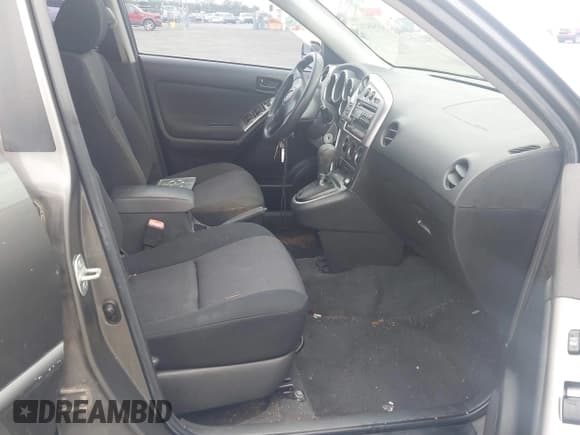 ✅ 2008 Pontiac Vibe • VIN: 5Y2SL65818Z423646 • Lot: 43540474. Listed on IAAI with 180,225 mi. Free auction sales archive from the USA and detailed vehicle history report at DreamBid. Image 5.