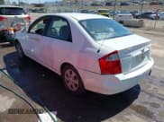 ✅ 2005 Kia Spectra LX • VIN: KNAFE122955121133 • Лот: 42434111. Опубликован ранее на IAAI с пробегом 184 114 миль. Бесплатный доступ к архиву аукционных продаж из США и подробный отчёт об истории автомобиля на DreamBid. Изображение 3.